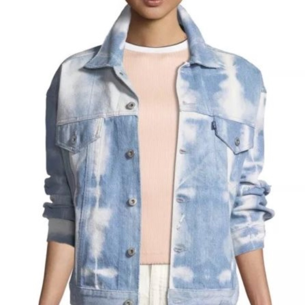 Levis  Womens Boxy Trucker Jacket Size 1